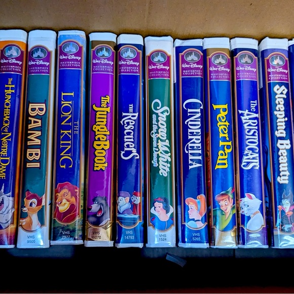 Disney Masterpiece Clamshells Individually or bundled. - Picture 1 of 2